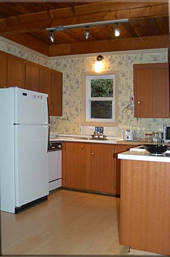 Singing Waters Cottage, Sunshine Coast accommodation, British Columbia, Canada